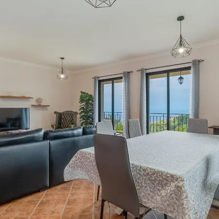 Flor Санта-Крус