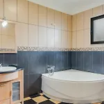 Flor Garden Retreat & Peaceful Appartamento