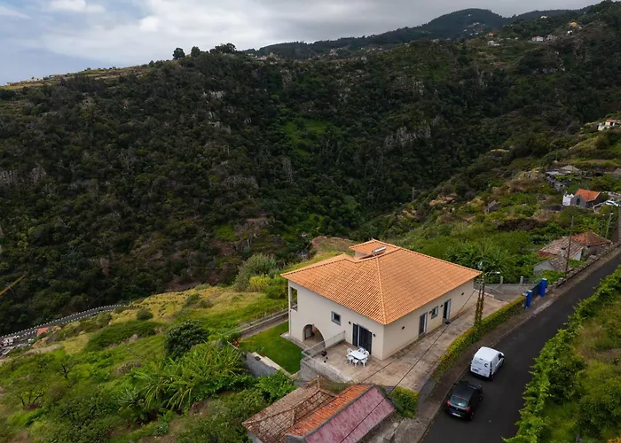 Flor بيت للعطل *