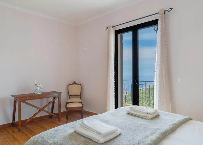 Flor بيت للعطل *